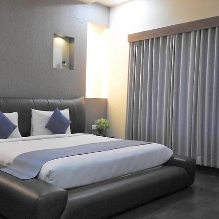 Hotel Sai Miracle Shirdi Esterno foto