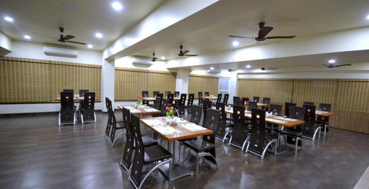 Hotel Sai Miracle Shirdi Esterno foto