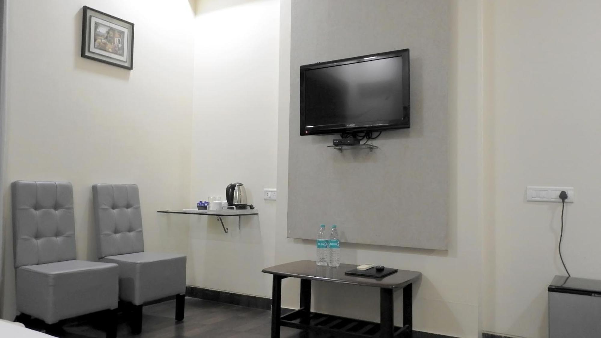 Hotel Sai Miracle Shirdi Esterno foto