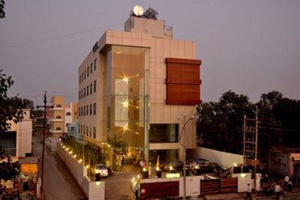 Hotel Sai Miracle Shirdi Esterno foto