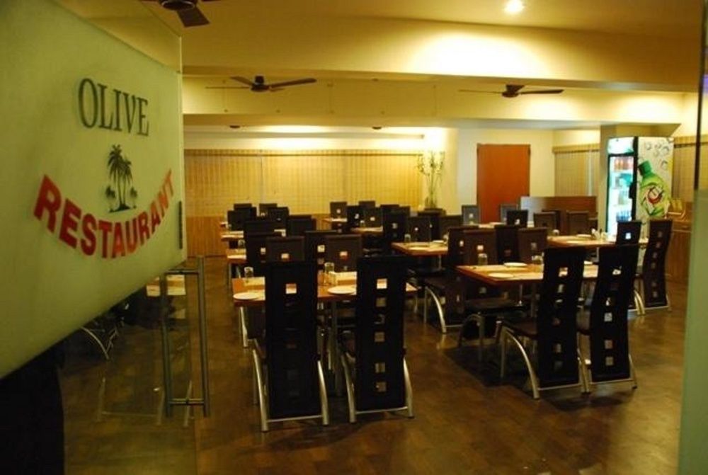 Hotel Sai Miracle Shirdi Esterno foto